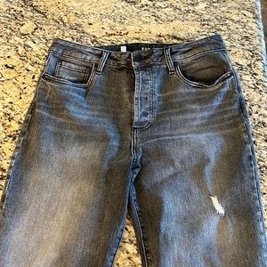 Kut from the Kloth size 8L Rosa black straight leg, raw hem and button fly